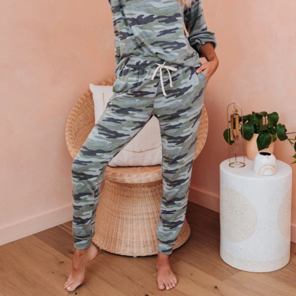 LYNETTE Camo Drawstring Joggers